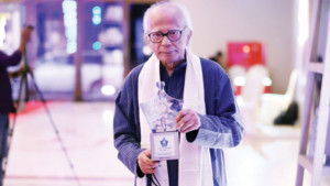 সম্মাননা দায়বদ্ধতার কথা স্মরণ করিয়ে দেয়: হাসনাত আবদুল হাই