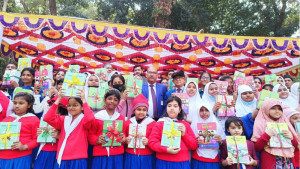 বারবার প্রশ্ন ফাঁস, তদন্ত হলেও আলোর মুখ দেখে না প্রতিবেদন
