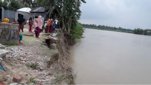 বর্ষা ও শুকনো দুই মৌসুমেই নদীভাঙন মির্জাপুরে
