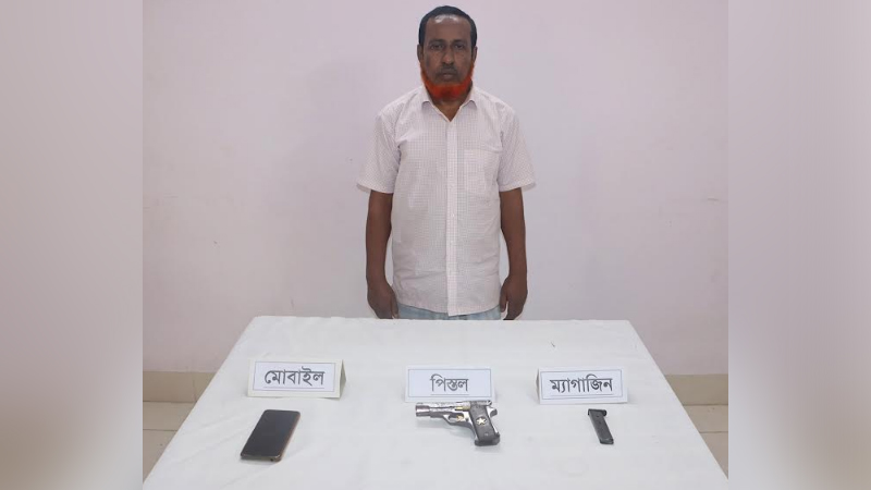 কুমিল্লায় অস্ত্রসহ বিএনপি নেতা গ্রেপ্তার কুমিল্লায় অস্ত্রসহ বিএনপি নেতা গ্রেপ্তার