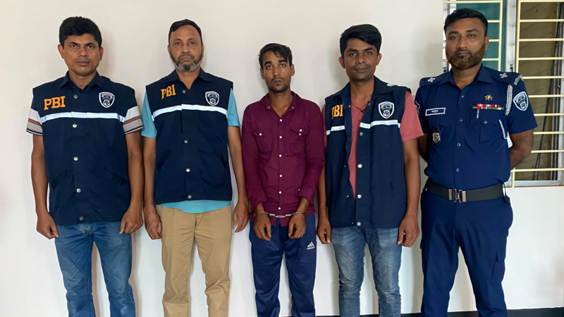 শ্বাসরোধে হত্যার পর সুফিয়ার লাশ সেপটিক ট্যাংকে ফেলে দেয় রোহান: পুলিশ শ্বাসরোধে হত্যার পর সুফিয়ার লাশ সেপটিক ট্যাংকে ফেলে দেয় রোহান: পুলিশ