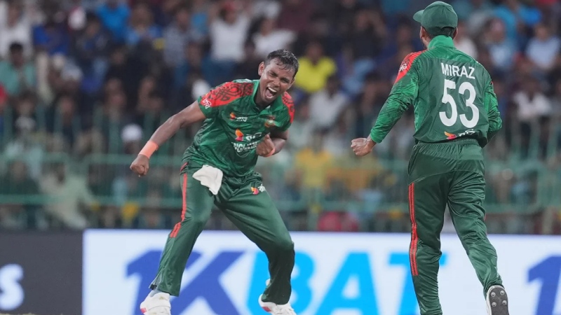 কলম্বোয় স্বস্তির জয়ে খুশি মিরাজ কলম্বোয় স্বস্তির জয়ে খুশি মিরাজ