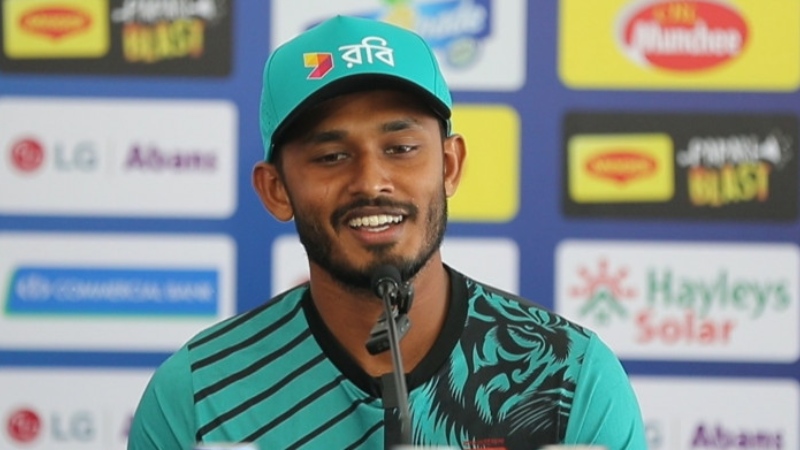 প্রেমাদাসার উইকেট বুঝে সতীর্থদের যে পরামর্শ দিলেন তামিম প্রেমাদাসার উইকেট বুঝে সতীর্থদের যে পরামর্শ দিলেন তামিম