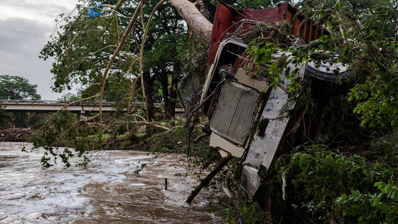 টেক্সাসে বন্যায় নিহত বেড়ে ৮২, নিখোঁজ ৪১ টেক্সাসে বন্যায় নিহত বেড়ে ৮২, নিখোঁজ ৪১