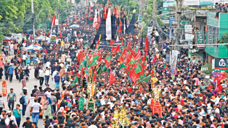 পবিত্র আশুরা পালিত পবিত্র আশুরা পালিত