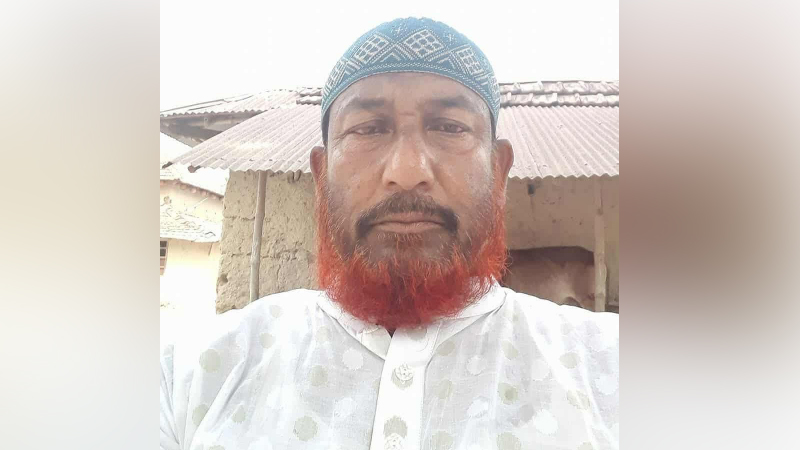 হোটেল ঘেরাও করে আ.লীগ নেতাকে ধরে পুলিশে সোপর্দ হোটেল ঘেরাও করে আ.লীগ নেতাকে ধরে পুলিশে সোপর্দ