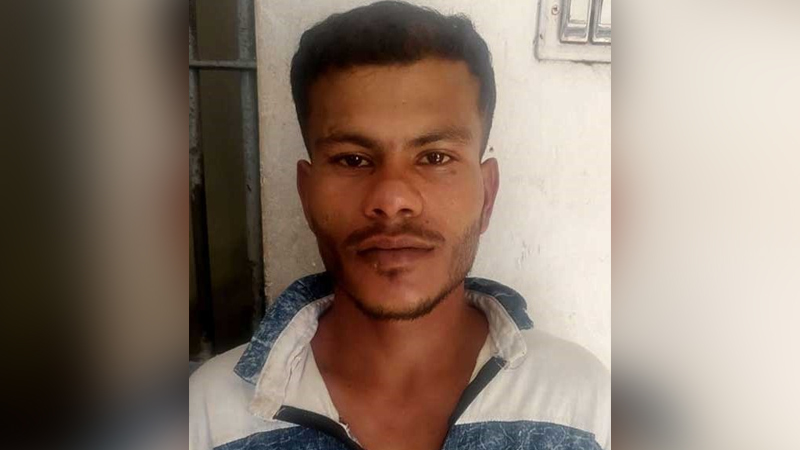 অসুস্থ মেয়েকে একপলক দেখার আকুতিই কাল হলো হানিফের অসুস্থ মেয়েকে একপলক দেখার আকুতিই কাল হলো হানিফের