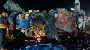 চর‌মোনাই পী‌রের সমা‌বে‌শে  আসার প‌থে দুর্ঘটনায় নিহত ৬