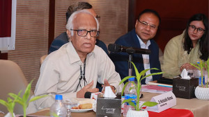 সরকারের পরিচালন ব্যয় অনেক কমানো সম্ভব