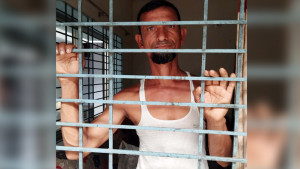 অভিযোগ ছেলের বিরুদ্ধে, বাবা থানায় আটকা ২৬ ঘণ্টা 
