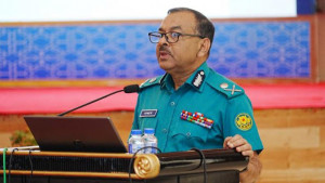 ভোটের সময় যেকোনো চ্যালেঞ্জ মোকাবিলায় প্রস্তুত থাকবে পুলিশ: ডিএমপি কমিশনার