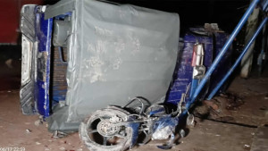 পাথরঘাটায় কোস্টগার্ড স্টেশনে জেলেদের হামলা, পরিস্থিতি নিয়ন্ত্রণে ফাঁকা গুলি