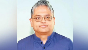 অনুগত করদাতাদের ওপর চাপ বাড়বে: জাভেদ আখতার