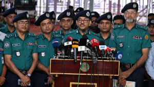 ঈদে নিশ্ছিদ্র নিরাপত্তা ব্যবস্থা নেওয়া হয়েছে: ডিএমপি কমিশনার