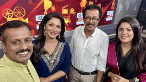 নিজের সিনেমার টিমকে কেন ‘পাগল’ বললেন পরিচালক