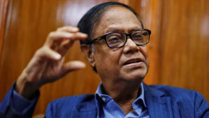 অর্থপাচারে অভিযুক্তদের সঙ্গে ‘সমঝোতার’ ইঙ্গিত গভর্নরের