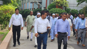 আড়াইহাজারে শিল্প কারখানায় গ্যাস সংকট সমাধানের আশ্বাস দিলেন পেট্রোবাংলার চেয়ারম্যান   