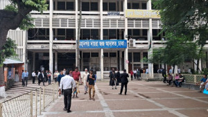 জিয়াউল আহসানের স্ত্রীর জমি জব্দ, ব্যাংক হিসাব অবরুদ্ধের আদেশ