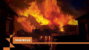রাজধানীতে বহুতল ভবনে আগুন, নিয়ন্ত্রণে আনল ফায়ার সার্ভিসের ৫ ইউনিট