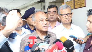 ঈদে পরিবহনে ডাকাতি এড়াতে সবার ছবি তোলা হবে: স্বরাষ্ট্র উপদেষ্টা 