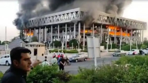 ইরানের রাষ্ট্রীয় টেলিভিশন ভবনে ইসরায়েলি হামলা, নিহত বেড়ে ৩