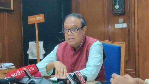 কিছু ব্যাংক একীভূত হবে, কর্মীদের আতঙ্কের কিছু নেই: গভর্নর