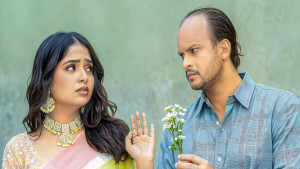বাসর রাতে নিলয়ের টাক দেখে অজ্ঞান হিমি 
