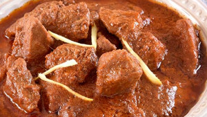ঈদে রাঁধুন গরুর মাংসের কোরমা