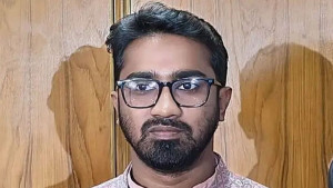 এপ্রিলে নির্বাচন এক-এগারো প্রতিষ্ঠার ষড়যন্ত্র: রাশেদ খান