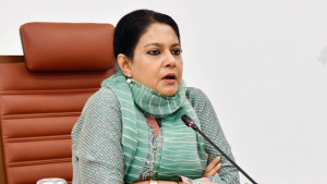 বায়ুদূষণ কমাতে শীতের আগেই ক্ষতিগ্রস্ত ও কাঁচা রাস্তা সংস্কার