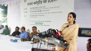 রাজধানীতে ‘জিরো সয়েল’ বাস্তবায়নে সহযোগিতা চাইলেন পরিবেশ উপদেষ্টা
