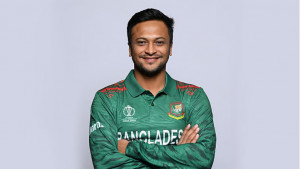 সাকিব আল হাসানসহ ১৫ জনের দেশত্যাগে নিষেধাজ্ঞা