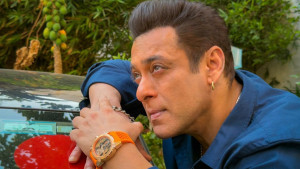 মস্তিষ্কের জটিল রোগে আক্রান্ত সালমান, আছে আত্মহত্যার ঝুঁকি!