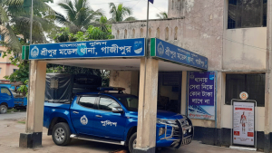 ডাকাতির সময় গাড়িচাপায় নিহত ১ ডাকাত সদস্য, হামলায় প্রাণ গেল অটোরিকশাচালকের