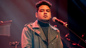 ‘চকলেট বয়’ ডাকতেন আইয়ুব বাচ্চু, সেই সাইমন এখন কীবোর্ড যাদুকর