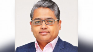 অনুগত করদাতাদের ওপর চাপ বাড়বে