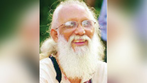 মায়ের স্মৃতি, বাবার হাসি
