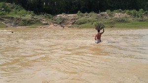 মাপজোখ হয়, সেতু হয় না