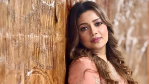 ৬ বছরের বিবাহিত জীবনের ইতি টানলেন সংগীতশিল্পী কনা