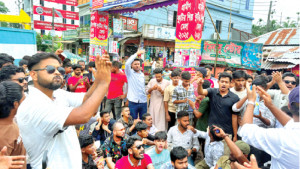 বিরোধ ছাত্রদলে ভুগছে সাধারণ মানুষ