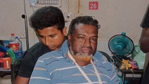 চৌগাছায় ইউপি চেয়ারম্যানকে পিটিয়ে হাত-পা ভেঙে দিল দুর্বৃত্তরা