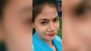 নিজ ঘরের ওয়ার্ডরোবে তরুণীর মরদেহ
