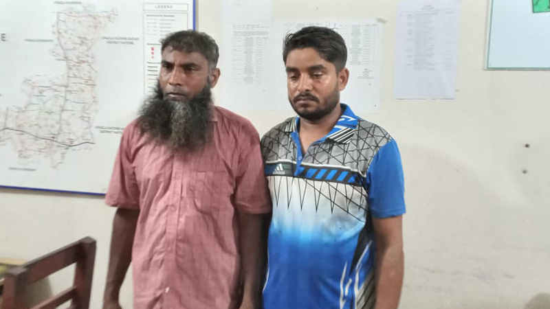 পুঠিয়ায় সেনা সদস্যের বাড়িতে অগ্নিসংযোগের ঘটনায় দুই বিএনপি কর্মী আটক পুঠিয়ায় সেনা সদস্যের বাড়িতে অগ্নিসংযোগের ঘটনায় দুই বিএনপি কর্মী আটক