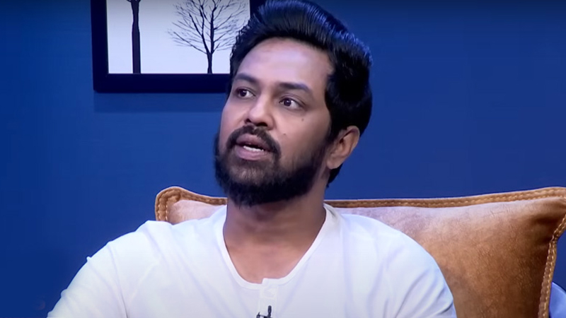 ওটিটিতে ১০ শতাংশ শুল্ক নিয়ে অর্থ উপদেষ্টাকে আশফাক নিপুনের প্রশ্ন ওটিটিতে ১০ শতাংশ শুল্ক নিয়ে অর্থ উপদেষ্টাকে আশফাক নিপুনের প্রশ্ন