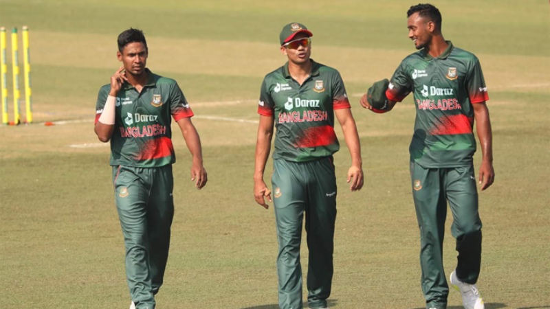 লঙ্কা সফরের আগে দুশ্চিন্তায় পেসারদের চোট লঙ্কা সফরের আগে দুশ্চিন্তায় পেসারদের চোট