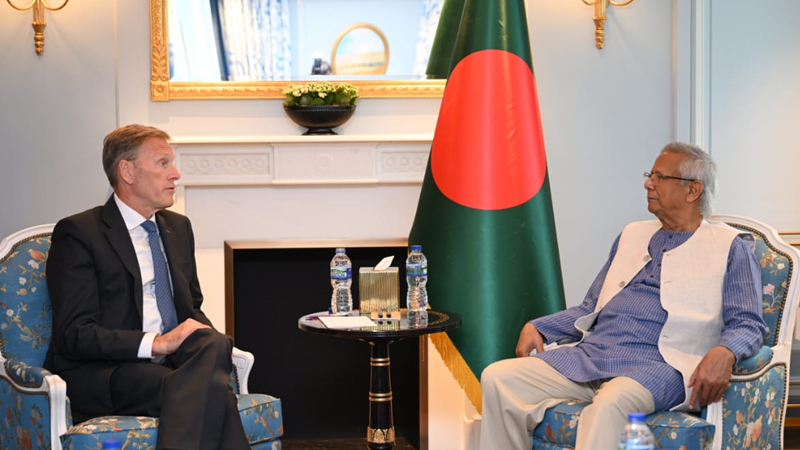 প্রধান উপদেষ্টার সঙ্গে এয়ারবাসের এক্সিকিউটিভ ভাইস প্রেসিডেন্টের সাক্ষাৎ প্রধান উপদেষ্টার সঙ্গে এয়ারবাসের এক্সিকিউটিভ ভাইস প্রেসিডেন্টের সাক্ষাৎ