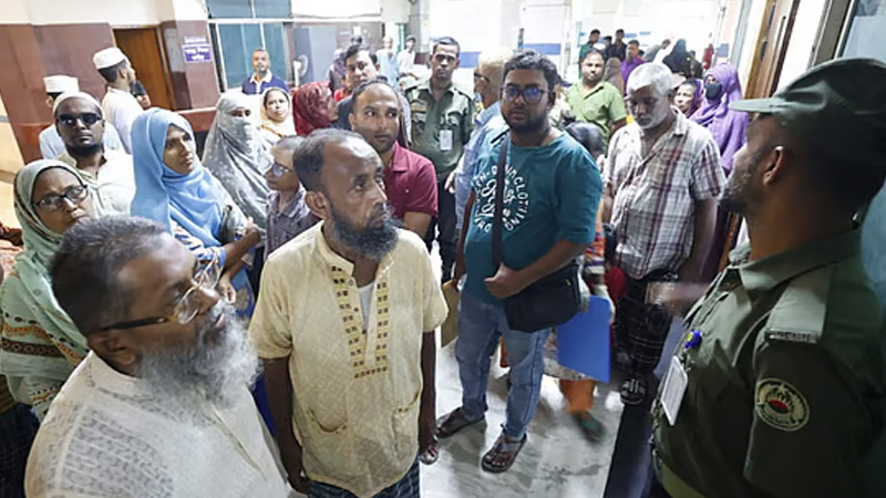 এক সপ্তাহ পর চক্ষু হাসপাতালে সীমিত পরিসরে চিকিৎসাসেবা চালু এক সপ্তাহ পর চক্ষু হাসপাতালে সীমিত পরিসরে চিকিৎসাসেবা চালু