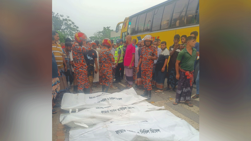 ভাঙ্গায় বাস-অটোরিকশা মুখোমুখি সংঘর্ষে নিহত ৪ ভাঙ্গায় বাস-অটোরিকশা মুখোমুখি সংঘর্ষে নিহত ৪