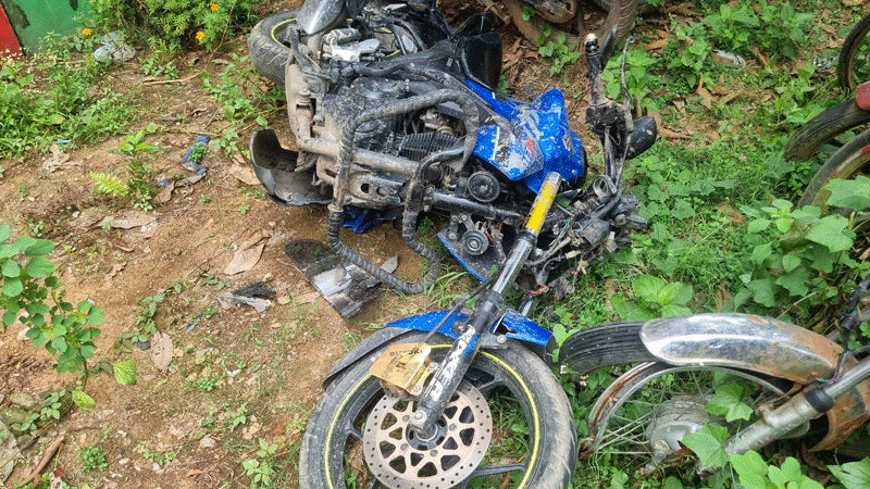 ট্রাক-মোটরসাইকেল মুখোমুখি সংঘর্ষে নিহত ২ বন্ধু ট্রাক-মোটরসাইকেল মুখোমুখি সংঘর্ষে নিহত ২ বন্ধু