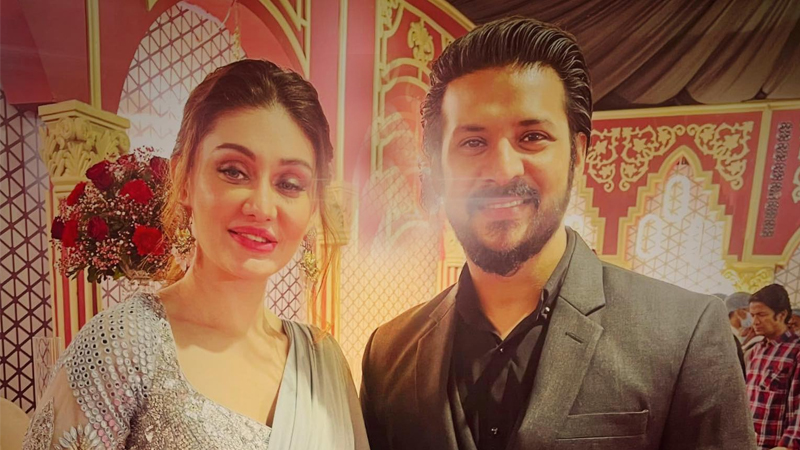 শেফালির সঙ্গে ফ্রেমবন্দি নিরব, ফিরে গেলেন পুরনো স্মৃতিতে শেফালির সঙ্গে ফ্রেমবন্দি নিরব, ফিরে গেলেন পুরনো স্মৃতিতে